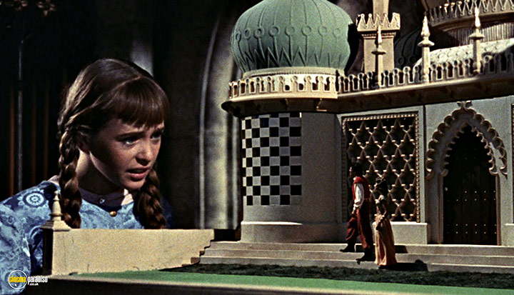 A still #56 from The 3 Worlds of Gulliver (1960)