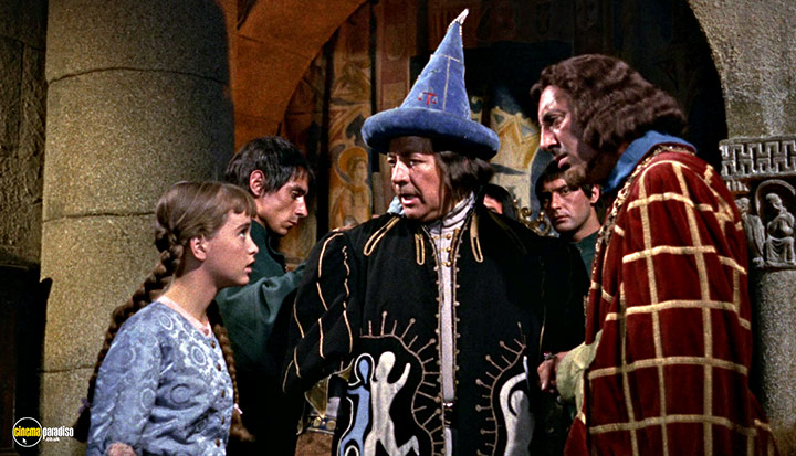 A still #59 from The 3 Worlds of Gulliver (1960)