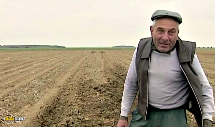 A still #41 from The Gleaners and I (2000)
