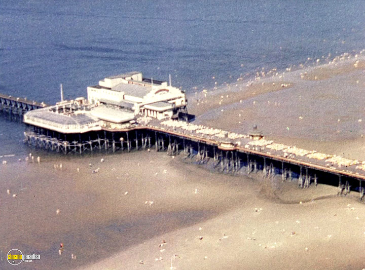 A still #32 from Holiday (1957)