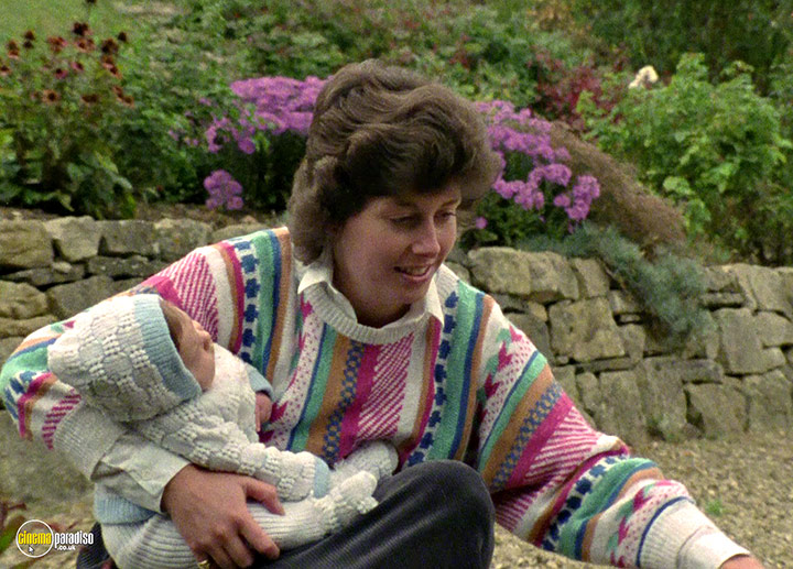 A still #65 from 28 Up (1984)