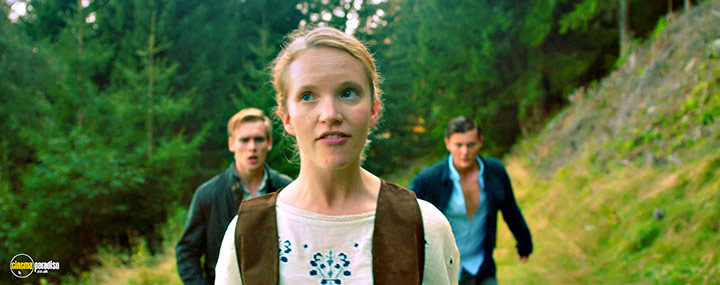 A still #21 from A Midsummer Night's Dream (2022)