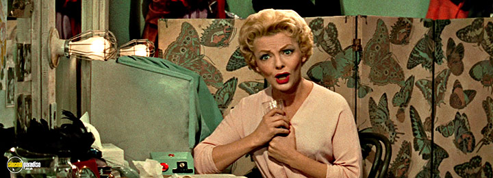 A still #1 from Guys and Dolls (1955)
