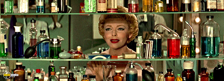 A still #6 from Guys and Dolls (1955)