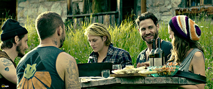 A still #25 from Point Break (2015)