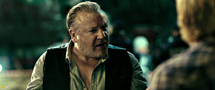 A still #24 from Point Break (2015)