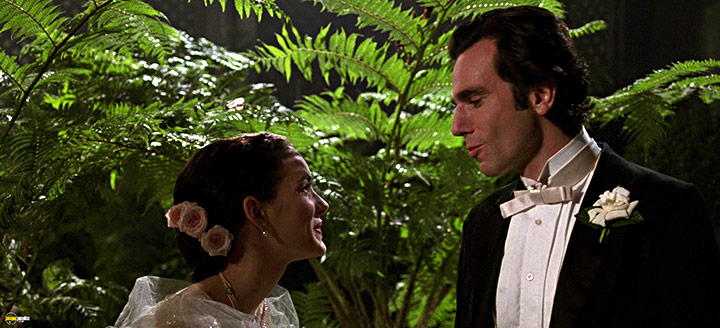 A still #48 from The Age of Innocence (1993)
