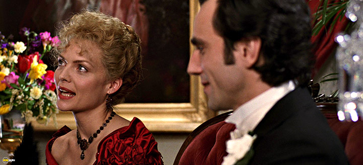 A still #57 from The Age of Innocence (1993)