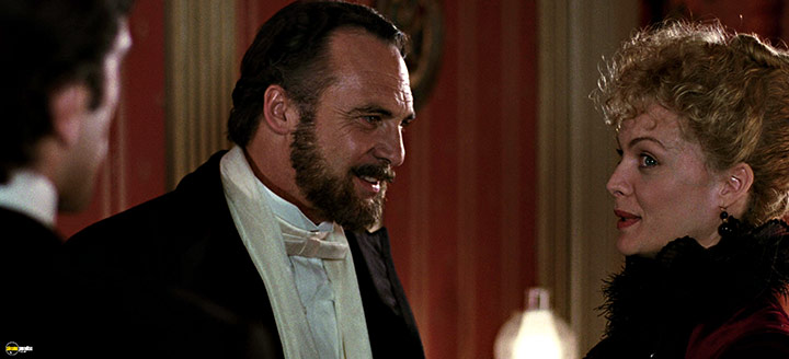 A still #63 from The Age of Innocence (1993)