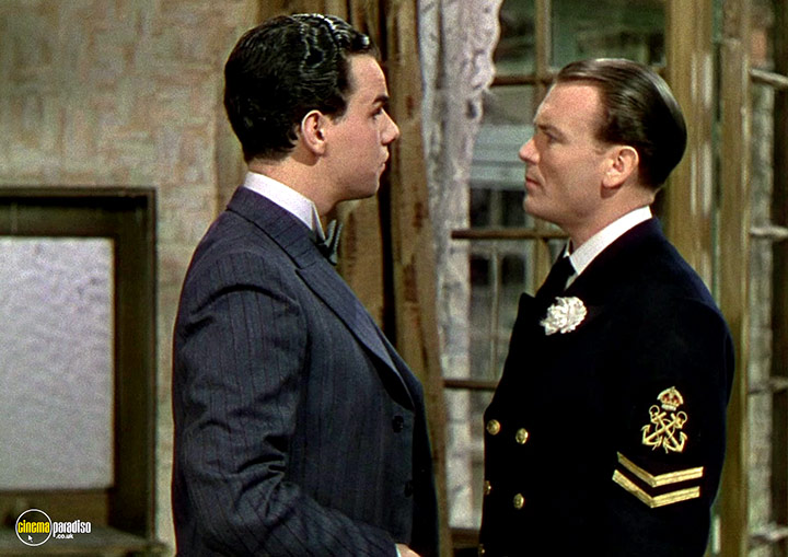 A still #30 from This Happy Breed (1944)