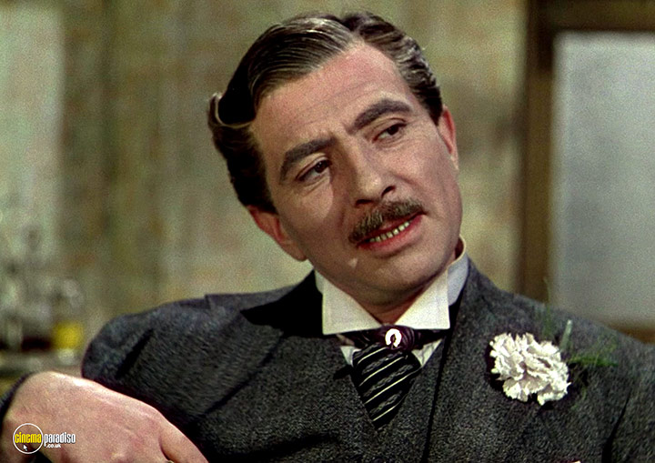 A still #18 from This Happy Breed (1944)
