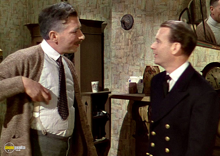 A still #69 from This Happy Breed (1944)