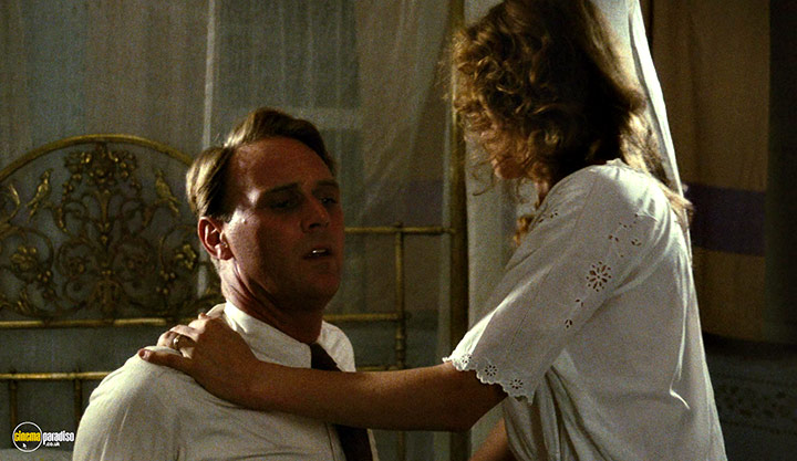 A still #65 from Heat and Dust (1983)