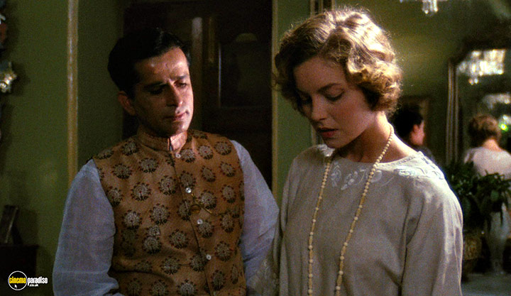 A still #81 from Heat and Dust (1983)