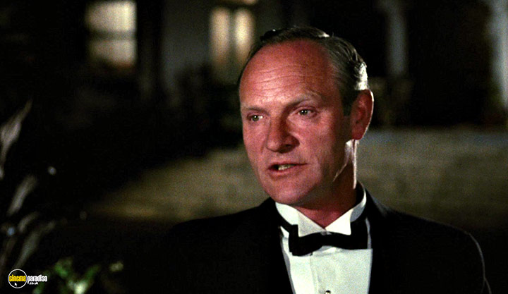 A still #90 from Heat and Dust (1983)