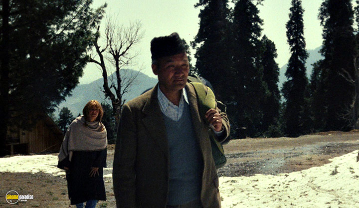 A still #101 from Heat and Dust (1983)