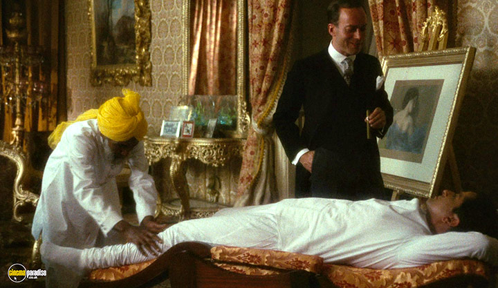 A still #109 from Heat and Dust (1983)