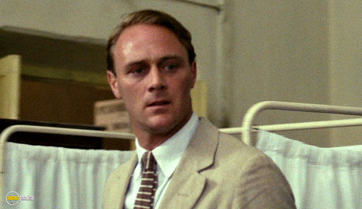 A still #118 from Heat and Dust (1983)