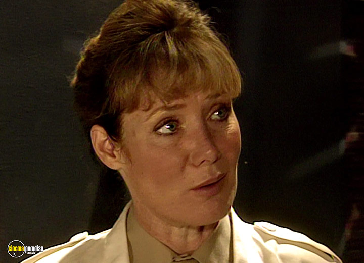 A still #29 from Red Dwarf: Series 8 (1999)