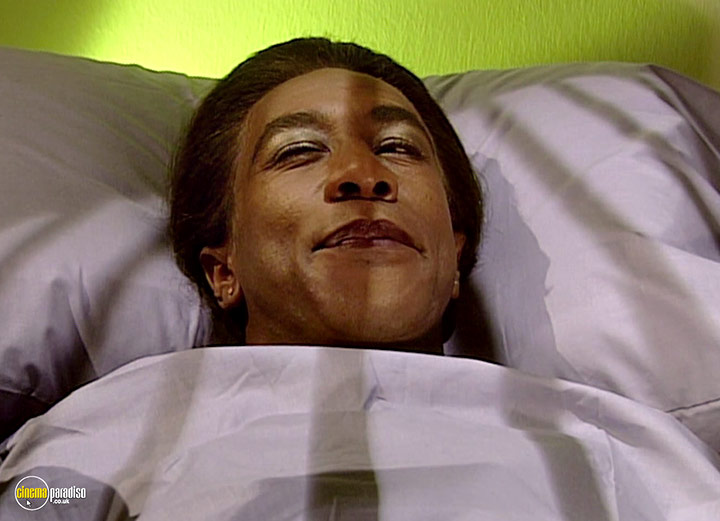 A still #30 from Red Dwarf: Series 8 (1999)