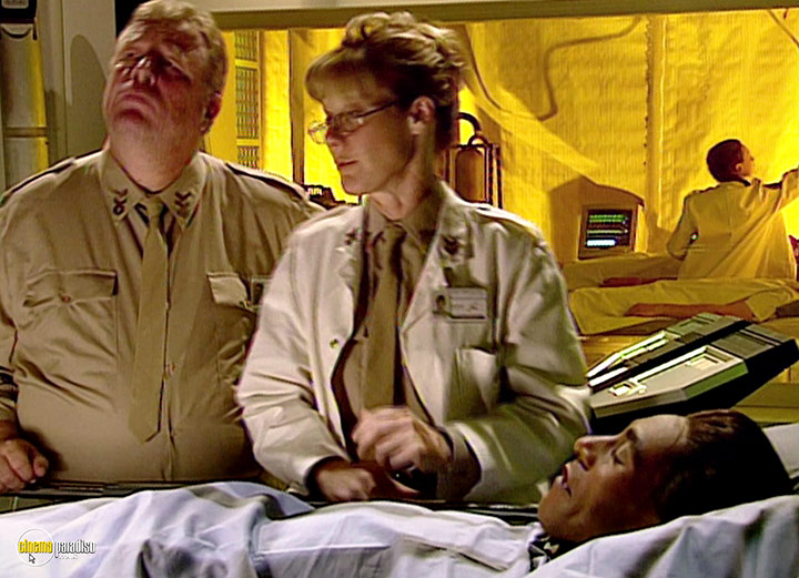 A still #56 from Red Dwarf: Series 8 (1999)