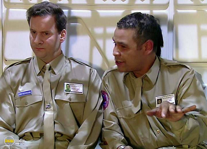 A still #60 from Red Dwarf: Series 8 (1999)
