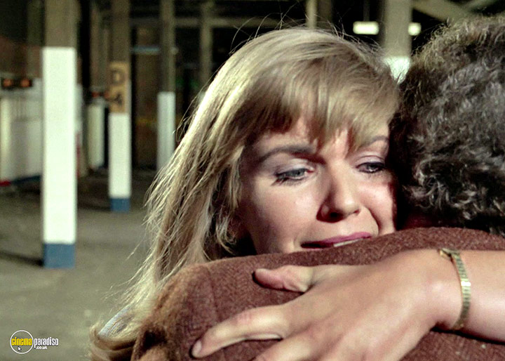 A still #37 from Man in a Suitcase: Series (1968)