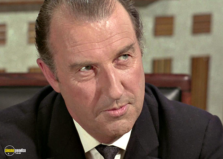 A still #3 from Man in a Suitcase: Series (1968)