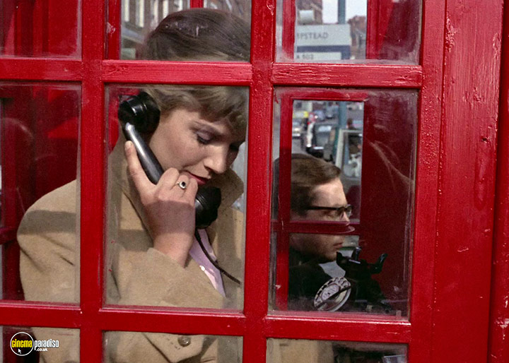 A still #48 from Man in a Suitcase: Series (1968)