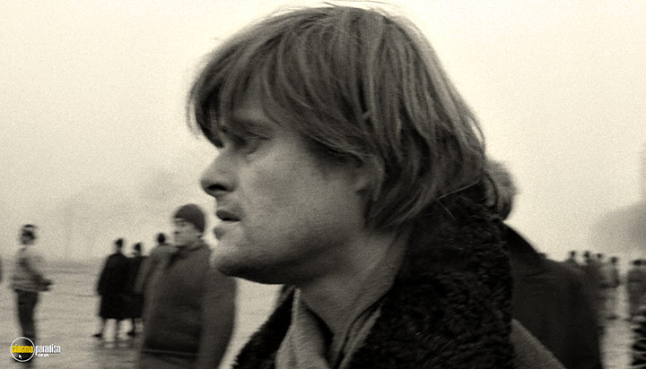 A still #51 from Werckmeister Harmonies (2000)