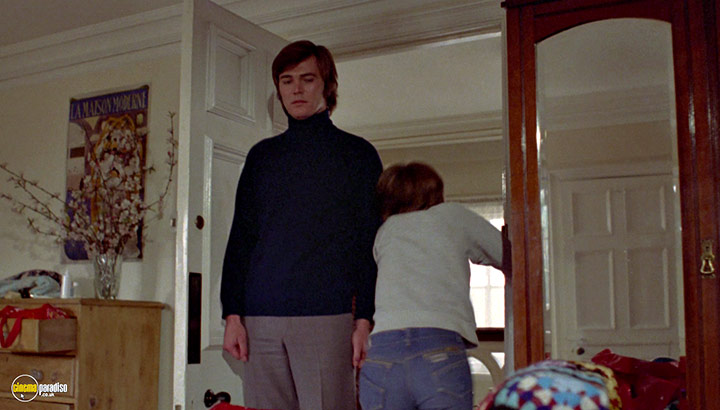 A still #75 from Prey (1977)