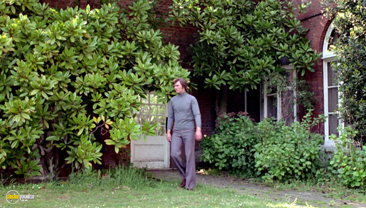A still #90 from Prey (1977)