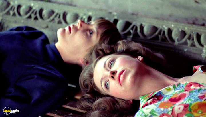 A still #100 from Prey (1977)