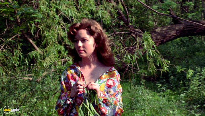 A still #94 from Prey (1977)