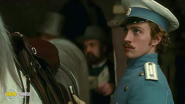 A still #7 from Anna Karenina (2012) With Aaron Taylor-Johnson
