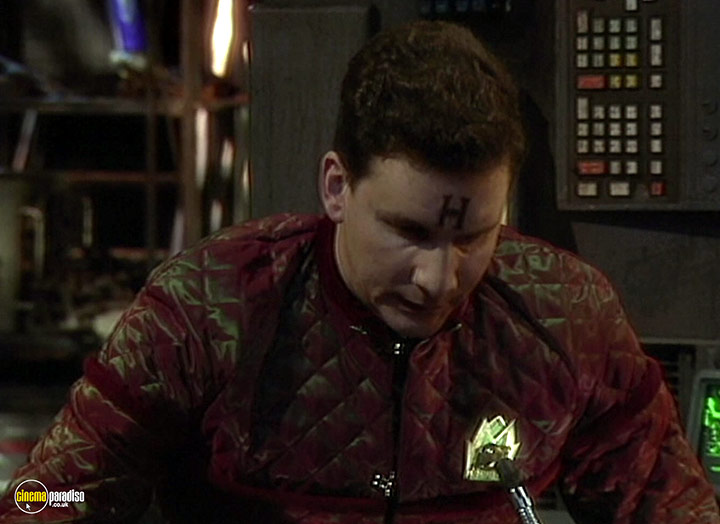 A still #86 from Red Dwarf: Series 6 (1993)