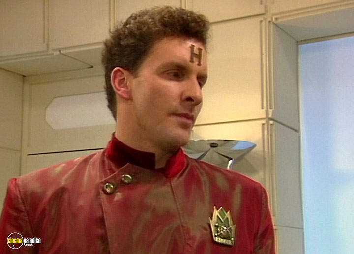 A still #34 from Red Dwarf: Series 5 (1992)