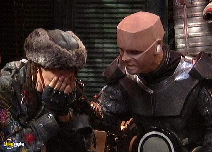 A still #42 from Red Dwarf: Series 5 (1992)