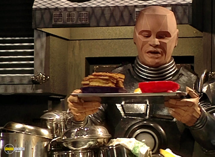A still #29 from Red Dwarf: Series 7 (1997)