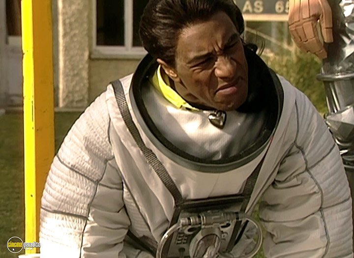 A still #48 from Red Dwarf: Series 7 (1997)