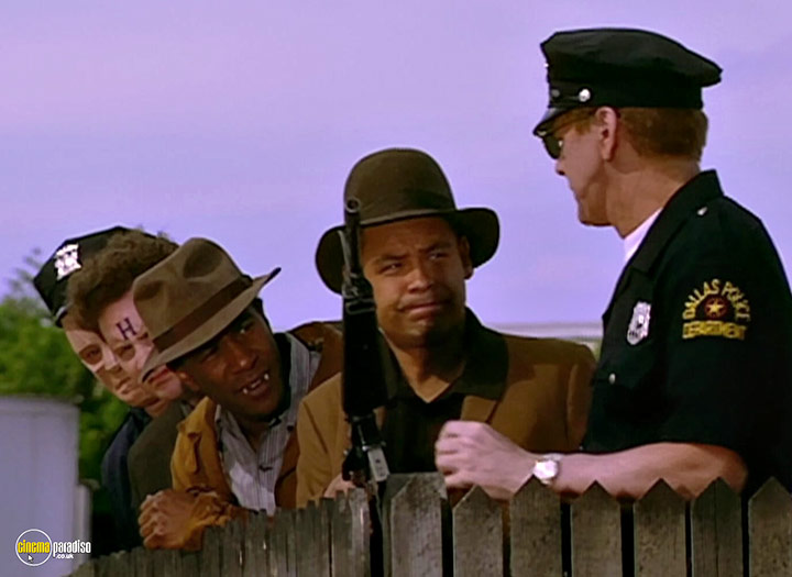 A still #69 from Red Dwarf: Series 7 (1997)