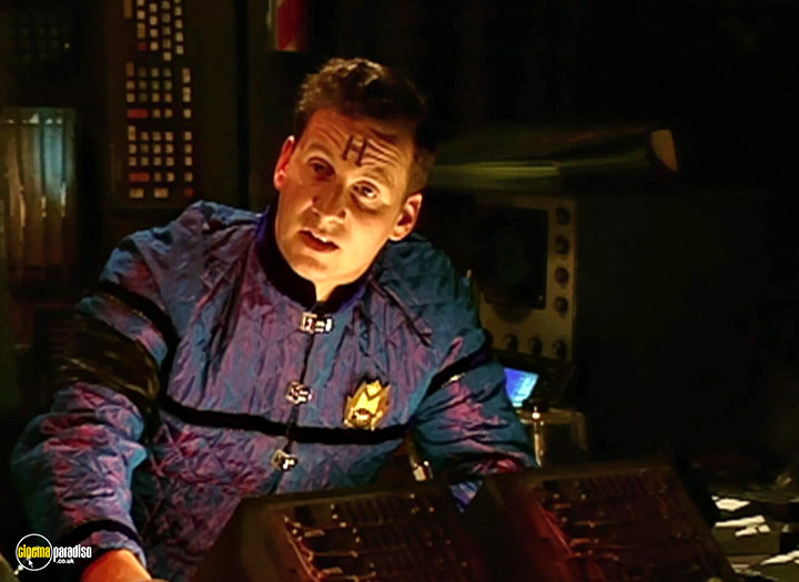 A still #88 from Red Dwarf: Series 7 (1997)