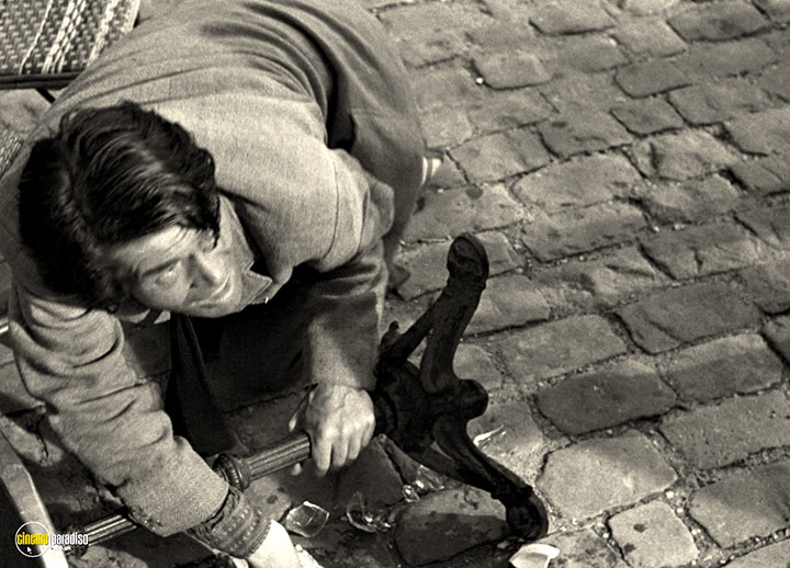 A still #47 from Orphee (1950)