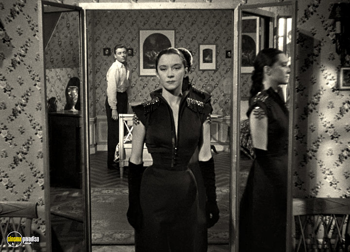 A still #52 from Orphee (1950)