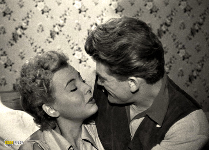 A still #111 from Orphee (1950)