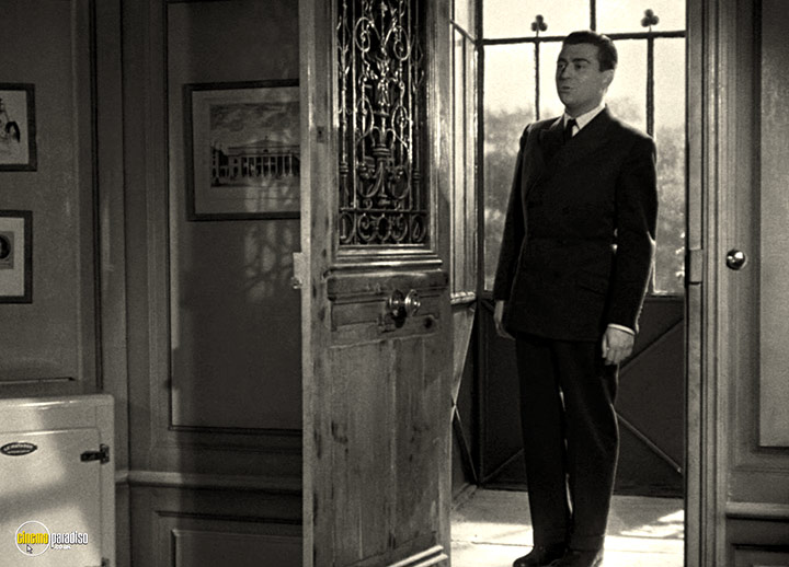 A still #129 from Orphee (1950)