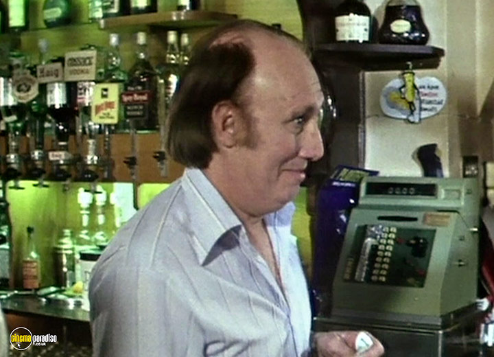 A still #45 from The Hitchhiker's Guide to the Galaxy: Series (1981)