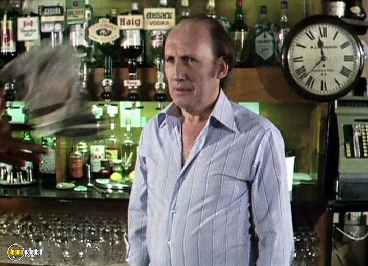 A still #26 from The Hitchhiker's Guide to the Galaxy: Series (1981)
