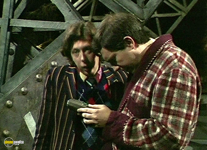 A still #66 from The Hitchhiker's Guide to the Galaxy: Series (1981)