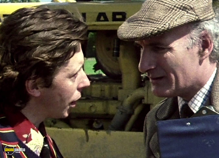 A still #78 from The Hitchhiker's Guide to the Galaxy: Series (1981)